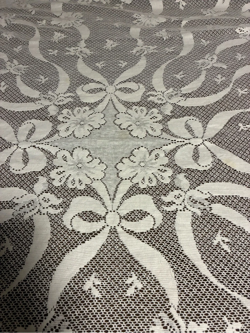 Elegant White Lace Tablecloth with Floral Ribbon Design